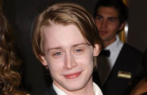 Macaulay Culkin Recreated His Famous 'Home Alone' Moment, 56% OFF