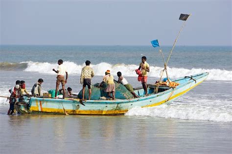 Indian Ocean Artisan Fishing Editorial Stock Image - Image of industry ...