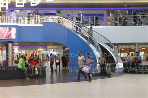 High customer turnout at Gulf City Mall - Trinidad and Tobago Newsday