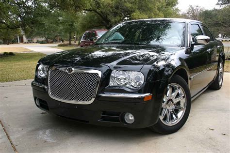 Chrysler 300 Looks Like A Bentley