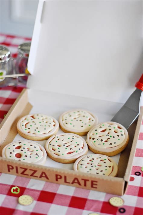 Mama Mia! How to Host a Pizza Party for Kids. - Project Nursery