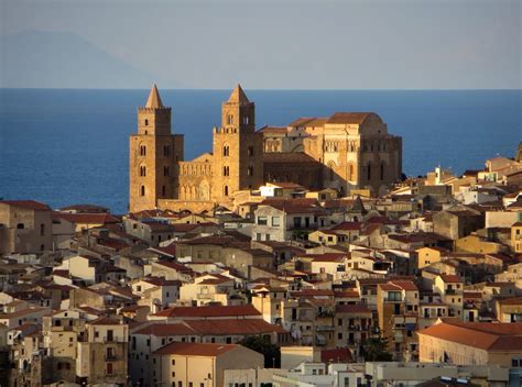 Duomo di Cefalù (Cefalù Cathedral) | Cefalù is nestled betwe… | Flickr