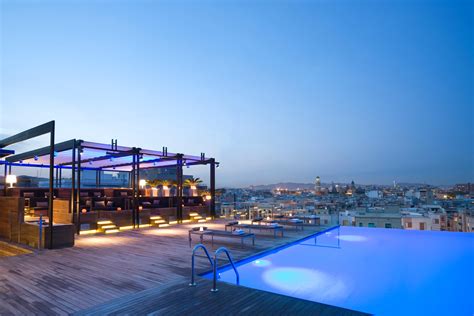 Valencia Hotel with Pool | Watch the sun set over Valencia