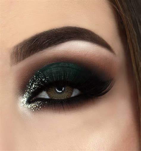 60+ Hottest Smokey Eye Makeup Looks in 2021 | Pouted.com