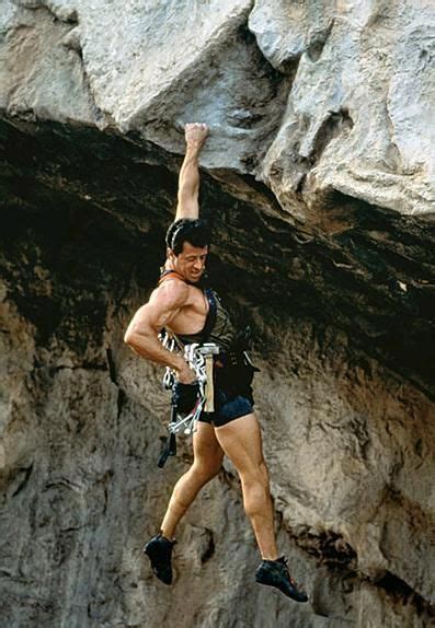 Sylvester Stallone in the movie "Cliffhanger" Stuntman: Ron Kauk and Wolfgang Güllich. 1993 ...