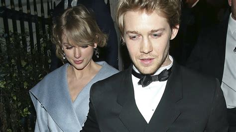 Are Taylor Swift & Joe Alwyn Still Together? ‘Folklore’ Breakup Clues ...