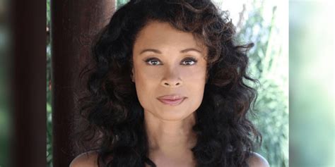 Valarie Pettiford Biography, Height, Weight, Age, Movies, Husband, Family, Salary, Net Worth ...