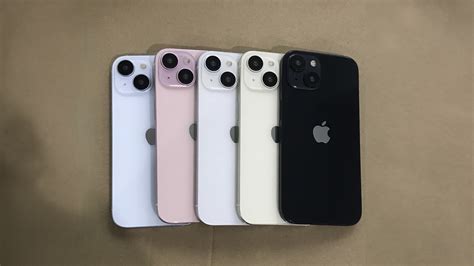 iPhone 15 and iPhone 15 Pro dummy units show off the most boring color ...