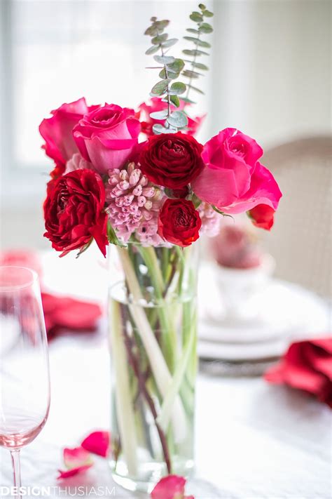 Valentine's Day Decorations: Plush Velvet Hearts Tablescape