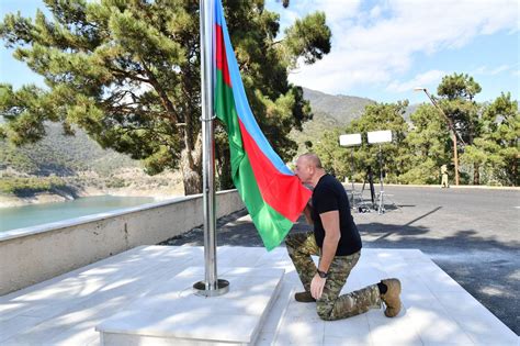 Aliyev raises Azerbaijan flag in landmark visit to Karabakh | Daily Sabah