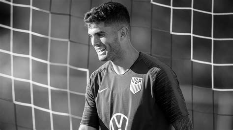 Christian Pulisic becomes fastest American to score 10 English Premier ...