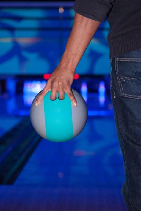 Bowling Tips for Beginners: Techniques to Improve Your Score