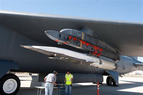 Boeing X-51 Waverider under the wing of a B-52H Stratofortress [1200x799] : WarplanePorn