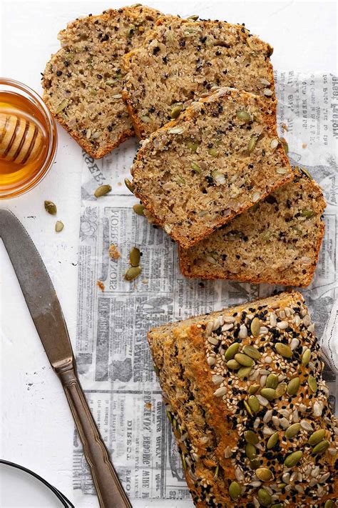 Fast No Knead Multi-Seed Bread Recipe | El Mundo Eats