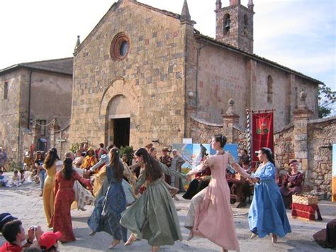 Italy! | Medieval festival, Monteriggioni, Siena italy