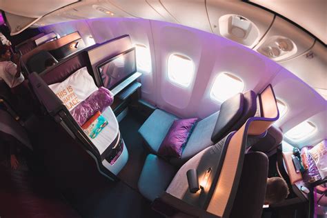 Qatar Airways 777 Business Class Best Seats | Elcho Table