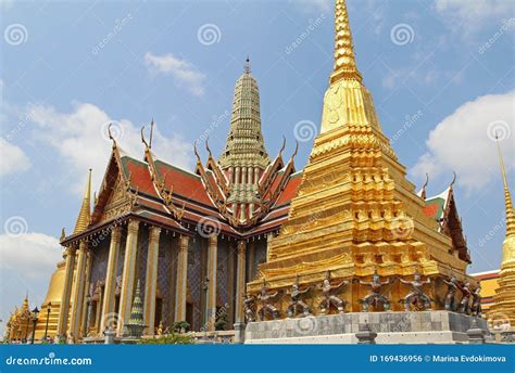 Traditional Thai Architecture Grand Palace Bangkok, Thailand Stock Photo - Image of historic ...