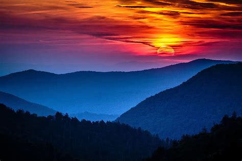 Breathtaking view of a Great Smoky Mountain sunrise. Who would, great ...