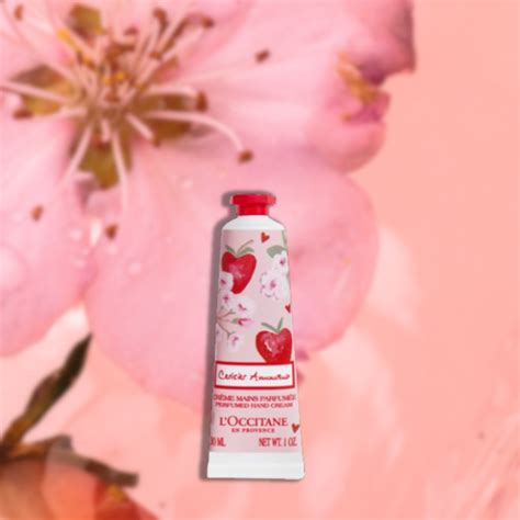 Cherry Blossom & Strawberry Limited Edition | L'Occitane HK