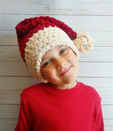 Velvet Santa Hat - 2 Sizes - Free Crochet Pattern | Crochet santa hat ...