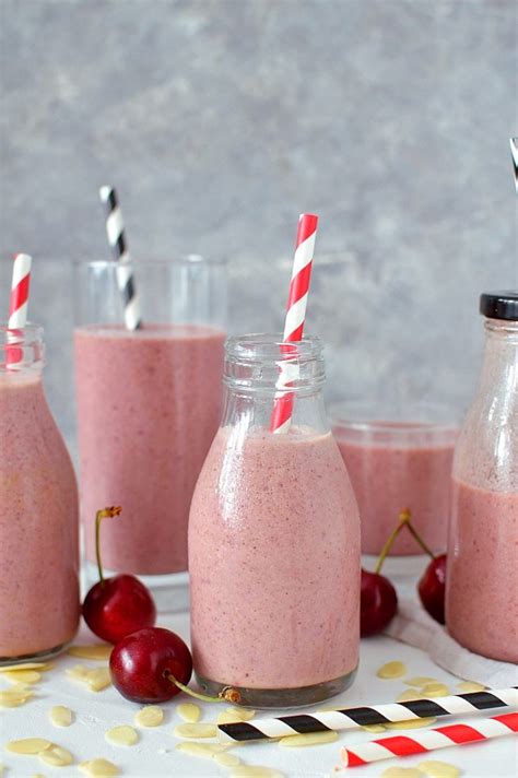 Cherry Bakewell Tart Smoothie (Cherry Almond)