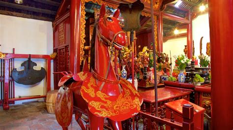 Ngoc Son Temple Tours - Book Now | Expedia