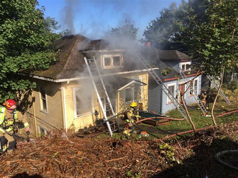 Fire damages two Bellingham houses | KAFE 104.1