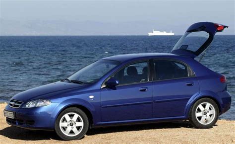 Daewoo Lacetti SX, 2004 ~ Popular Automotive