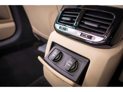 2021 Genesis G90: 241 Interior Photos | U.S. News