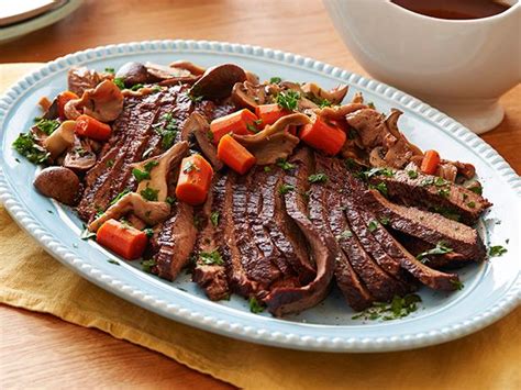 Slow Cooker Brisket with Brown Gravy Recipe | Sandra Lee | Food Network