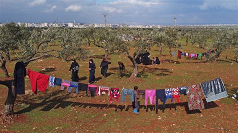 Syrian Refugees Fleeing Assad’s Onslaught in Idlib Have Nowhere Left to Hide | TIME