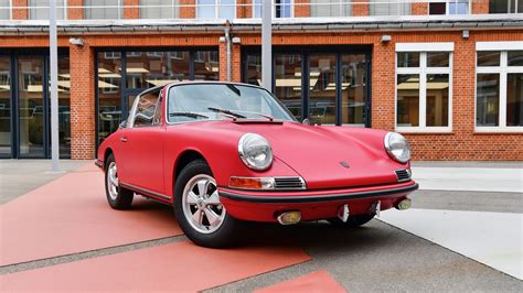 It took Porsche 3 years to restore this 1967 911 S Targa