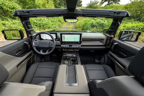 2024 GMC Hummer EV SUV: 58 Interior Photos | U.S. News