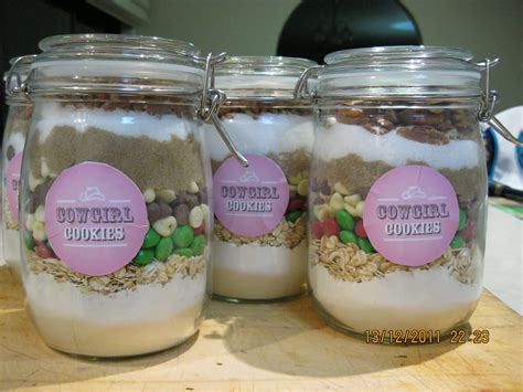 What would Martha do?: Edible Gifts - Cowgirl Cookie Jar Mix