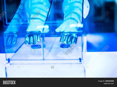 Physics Laboratory Image & Photo (Free Trial) | Bigstock