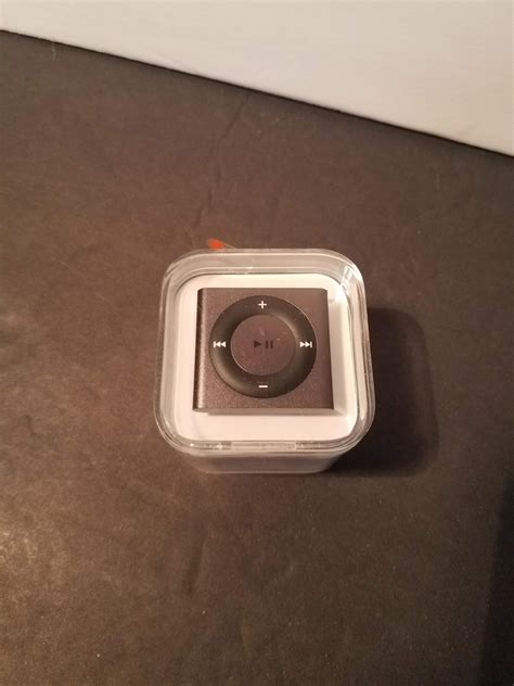 NEW & SEALED iPod Shuffle 4th generation 2gb Space Grey # 3286