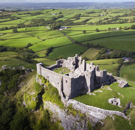 King of Carreg Cennen Castle | Visit Wales