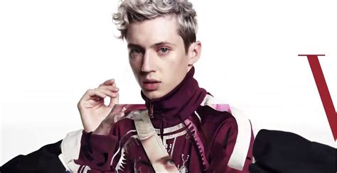 Troye Sivan - Bloom | Music Video - CONVERSATIONS ABOUT HER