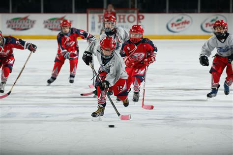 Youth Hockey | Chicago for Kids | Chicago Ice Hockey - Chicago Wolves