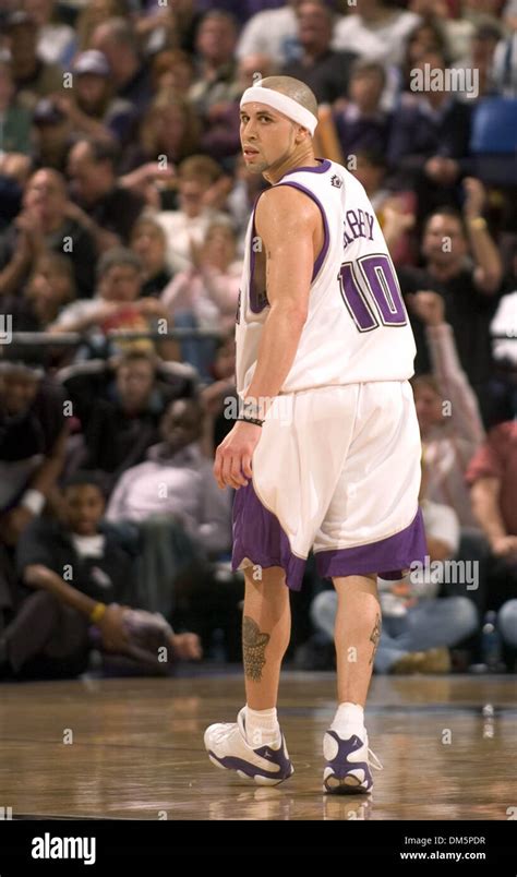 Mar 20, 2005; Sacramento, CA, USA; Sacramento Kings MIKE BIBBY walks ...