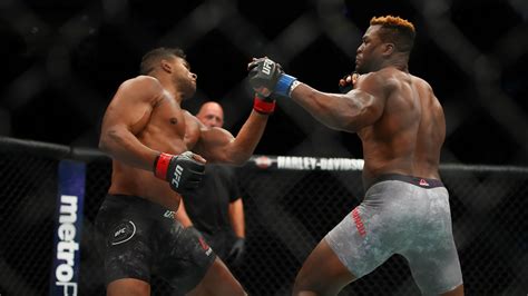 WATCH: Francis Ngannou lands terrifying knockout on Alistair Overeem ...