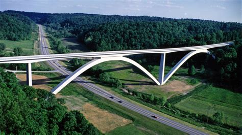 Park service wants public input on Natchez Trace Bridge barrier options