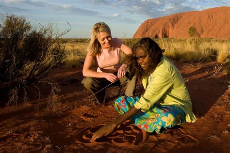 Aboriginal (Anangu) art + cultural tours & workshops at Uluru | Maruku Arts | Cultural ...