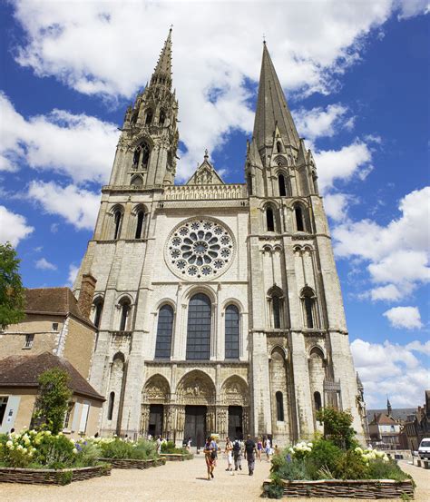 Blitiri: Chartres Cathedral