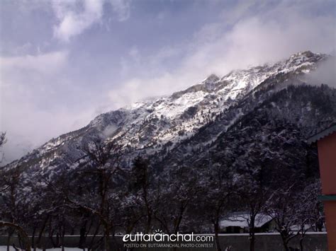 Mountains covered with snow - Uttarakhand Photos