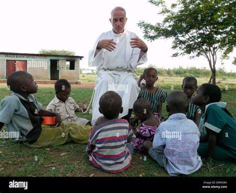 Catholic missionary children hi-res stock photography and images - Alamy