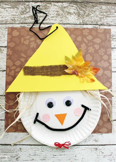 Over 23 Adorable and Easy Fall Crafts that Preschoolers Can Make