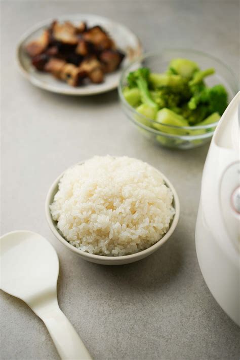 Sticky Rice Recipe in a Rice Cooker (Easy & Hands-off!) - Hungry Huy