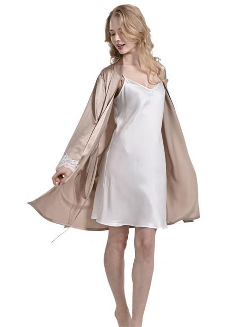 Plus Size Silk Nightgown And Robe Set For Women | Silk outfit, Casual dress outfits, Silk clothes