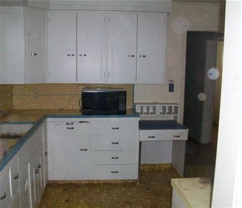 Hoarder Kitchen | Before and After Photo